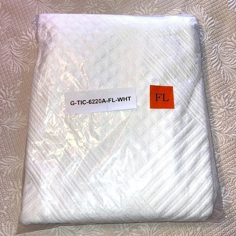 Mattress protector brand new